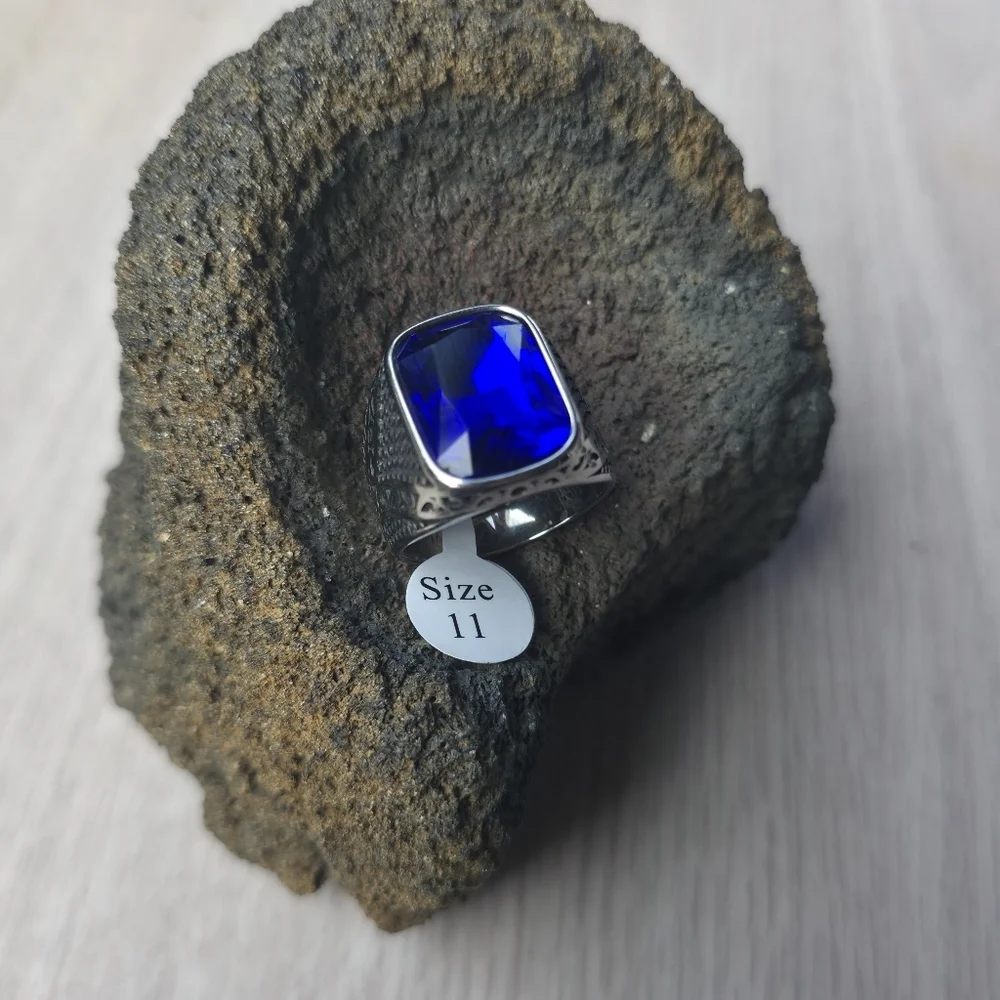 New Stainless Steel Men's Ring With Cubic Zirconia Stone Size 11